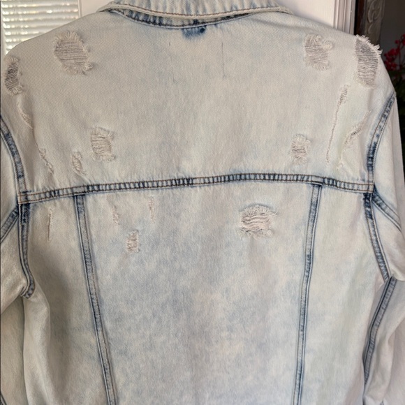 Free People We the Free Destroyed Long & Lean Denim Trucker Jacket Size XS EUC - Picture 10 of 10
